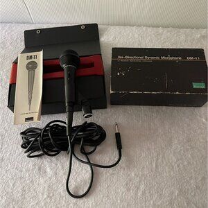 Sansui Uni-Directional Dynamic Microphone Model DM-11 Made In Japan Vintage 80s